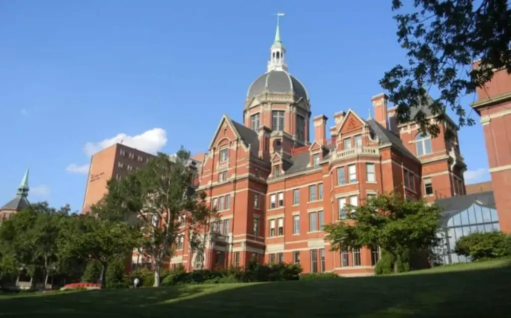 Johns-Hopkins-University-School-of-Medicine-1